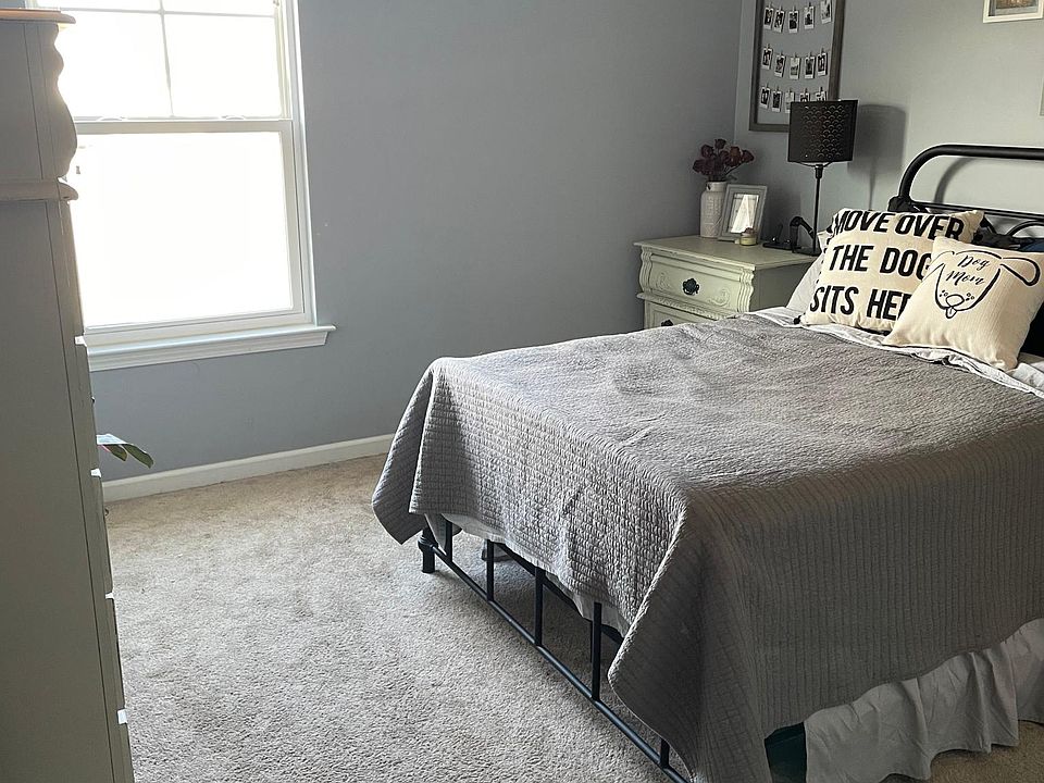 2nd image of 138 Dogwood Ln
