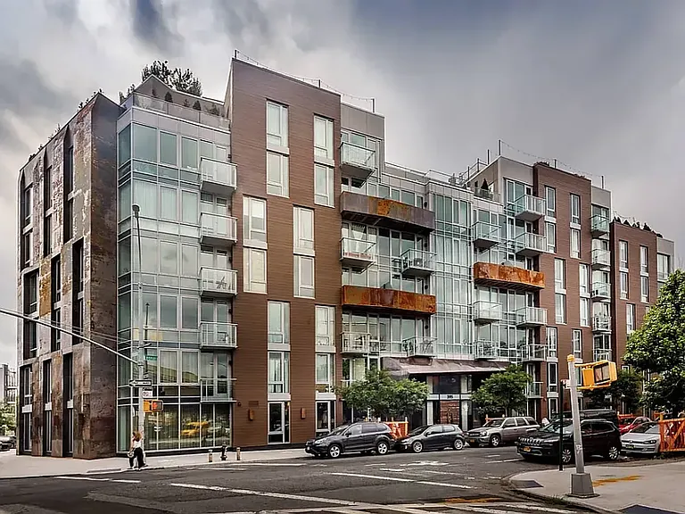 395 Leonard St #622 — Photo 24
