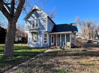 217 S Ohio St, Mount Hope, KS 67108