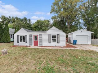 51686 Hollyhock Rd, South Bend, IN 46637