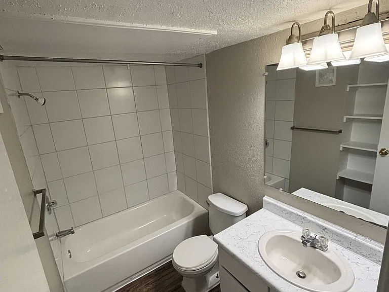 Tidwell Park Apartments — Photo 56