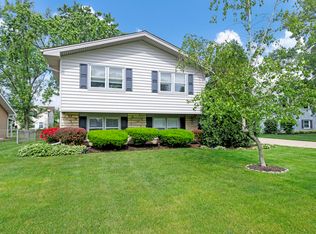 1350 Meyer Rd, Hoffman Estates, IL 60169