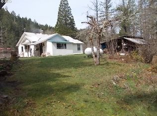 2074 Cavitt Creek Rd, Glide, OR 97443