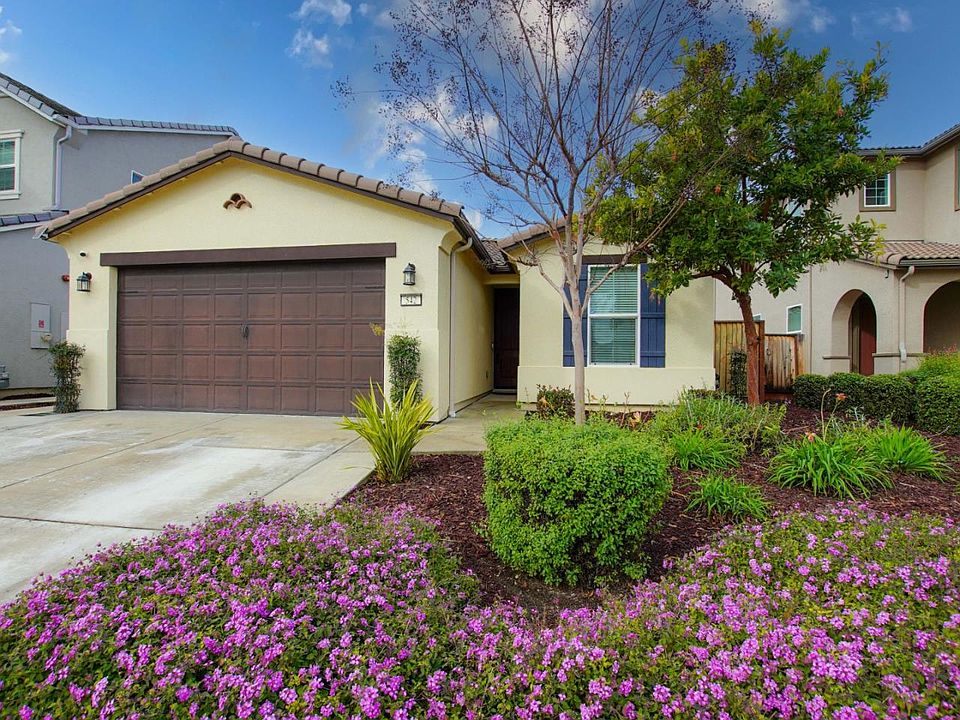 1st image of 542 Cadiz Dr