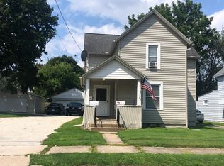 32 17th St NW, Barberton, OH
