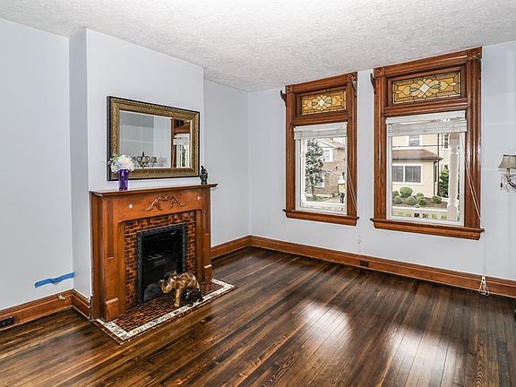 3rd image of 3553 Larkspur Ave