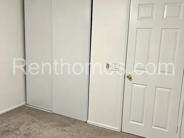 8626 Summerdale Rd — Photo 9