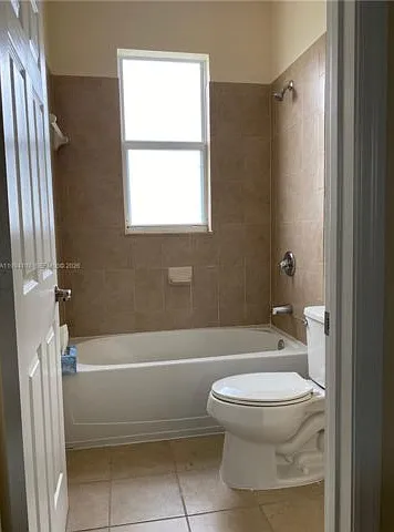 17001 SW 90th Ter — Photo 9
