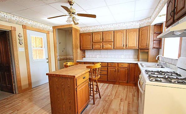 2nd image of 842 Keep St #2