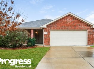 10001 Chrysalis Dr, Fort Worth, TX 76131