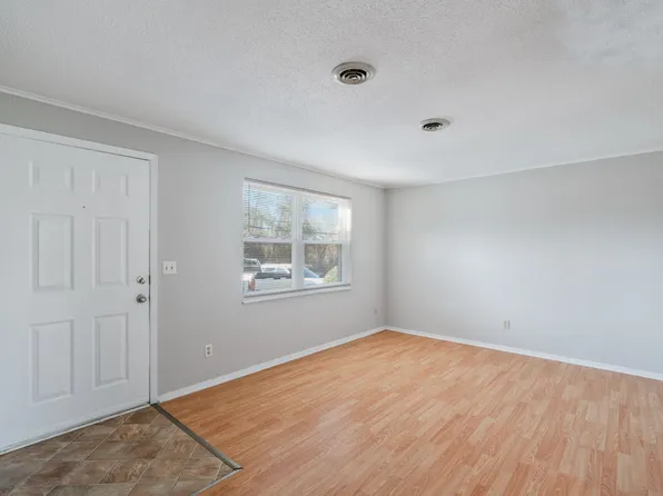 302 Wakefield Rd #B, Knoxville, TN 37922