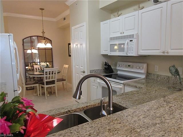 1st image of 3981 Bishopwood Ct E Unit 105