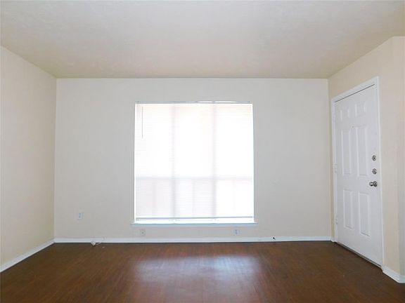 2nd image of 1424 Sombre Vista Dr