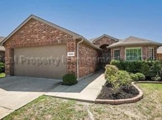 2035 Karsen Ln, Heartland, TX 75126