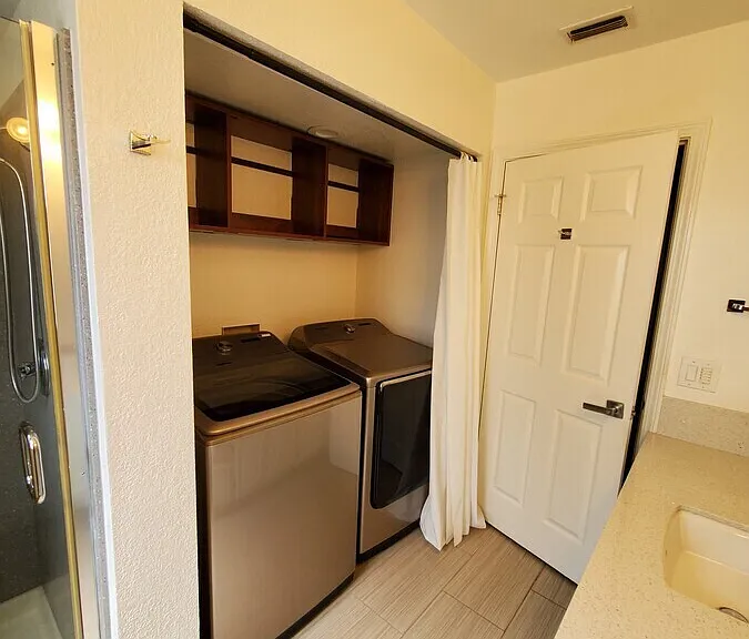 2092 University Park Dr — Photo 3