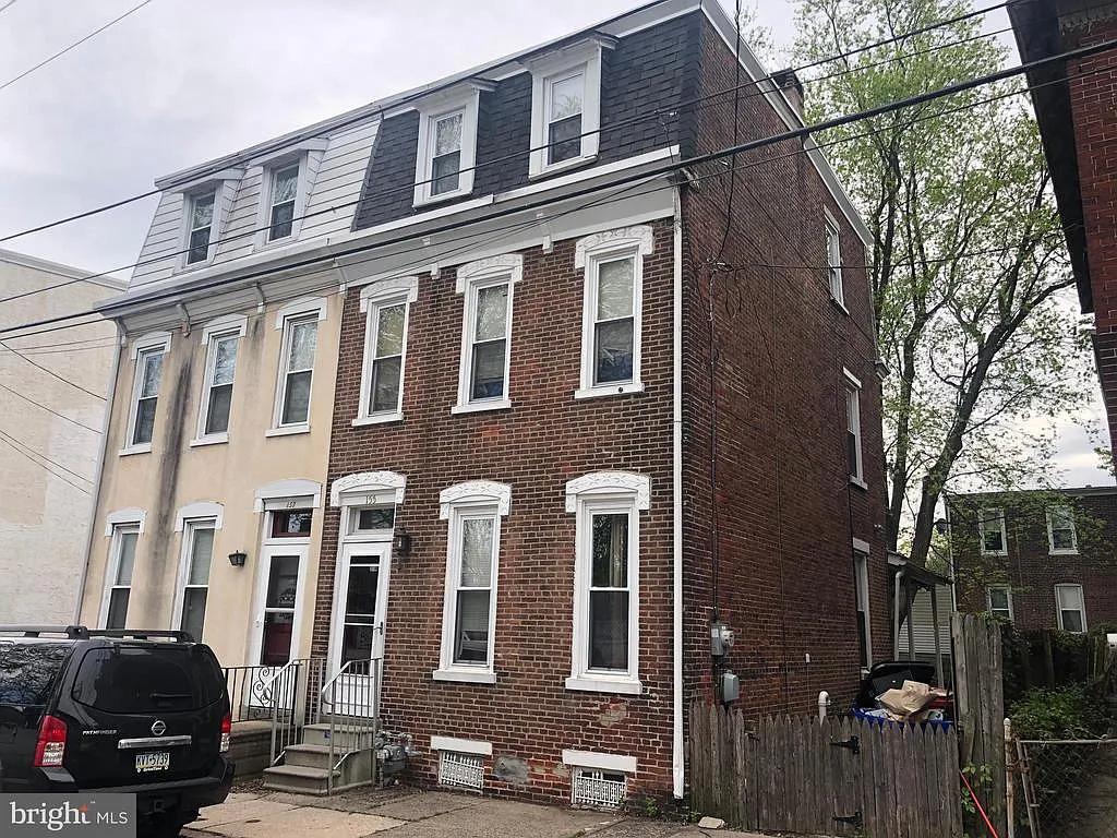 155 S Franklin St photo 1