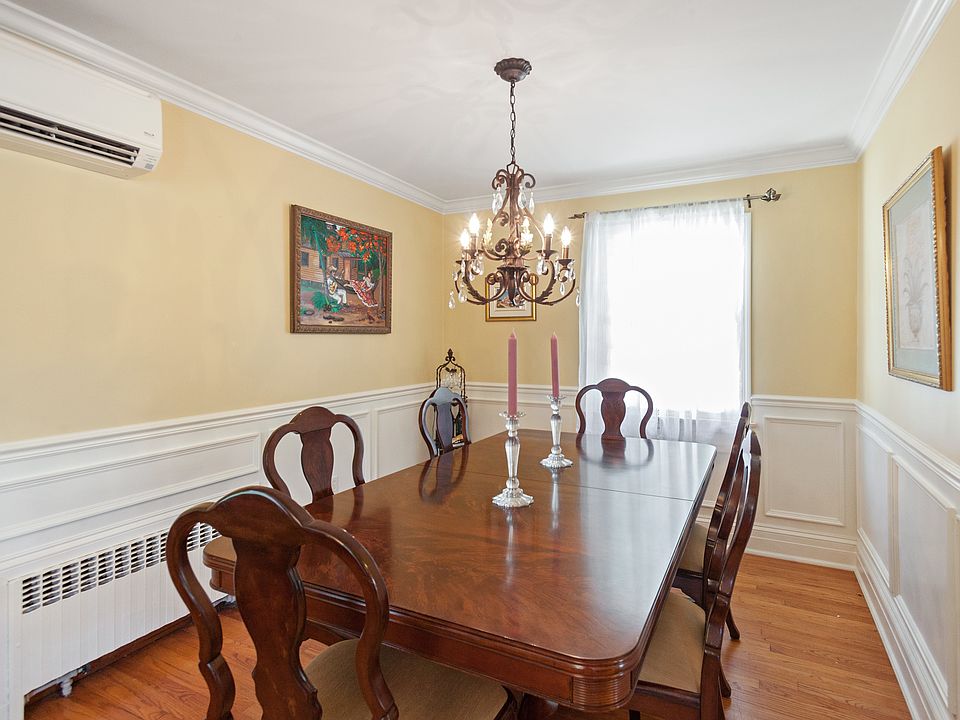 1st image of 23 Derwent Ave