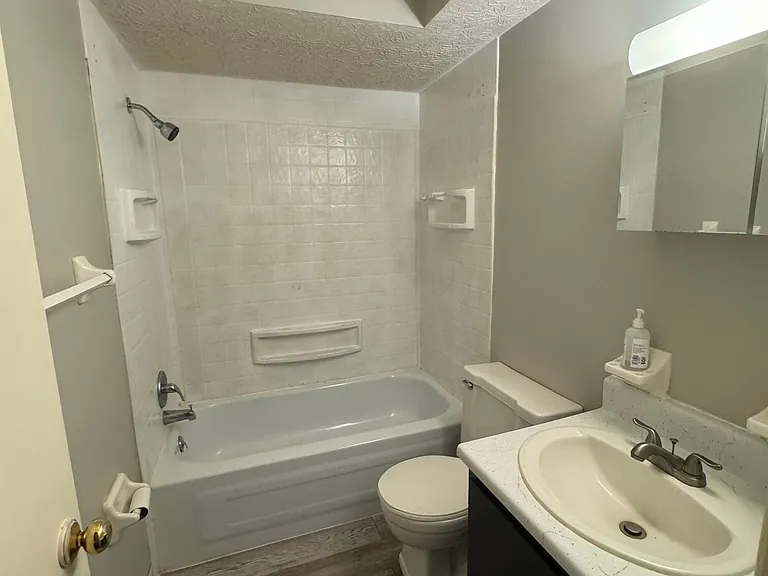 1502 Glenn Ave #1502 — Photo 1