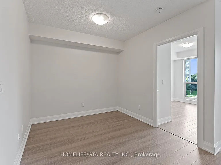 18 Graydon Hall Dr #904 — Photo 14