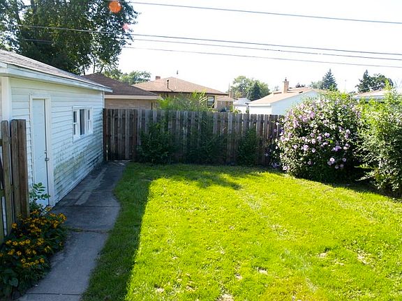 3rd image of 1312 Price Ave