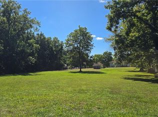 1120 Ruby St, Carrollton, MO 64633