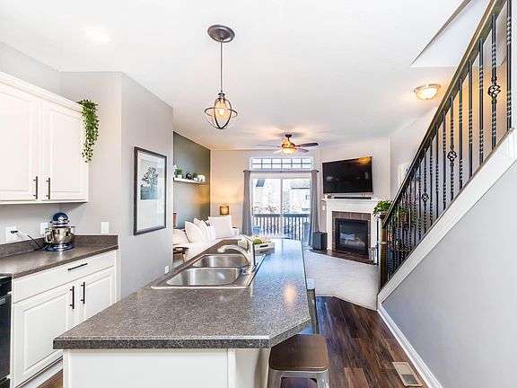5th image of 2767 Acarie Dr