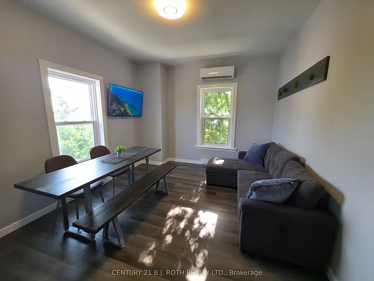 82 Albert St N #1 — Photo 15