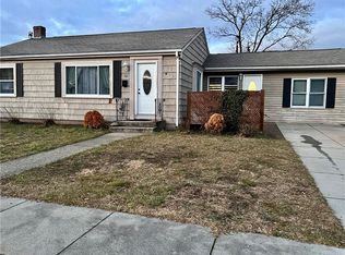 34 Euston Ave, Cranston, RI 02910