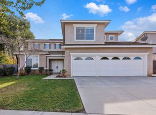 584 Redondo Ln, Corona, CA 92882