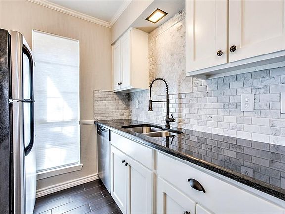 3rd image of 7502 Woodthrush Dr #25