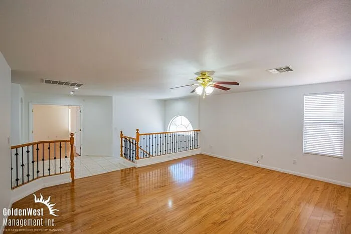 10761 Spruce Bough St — Photo 5