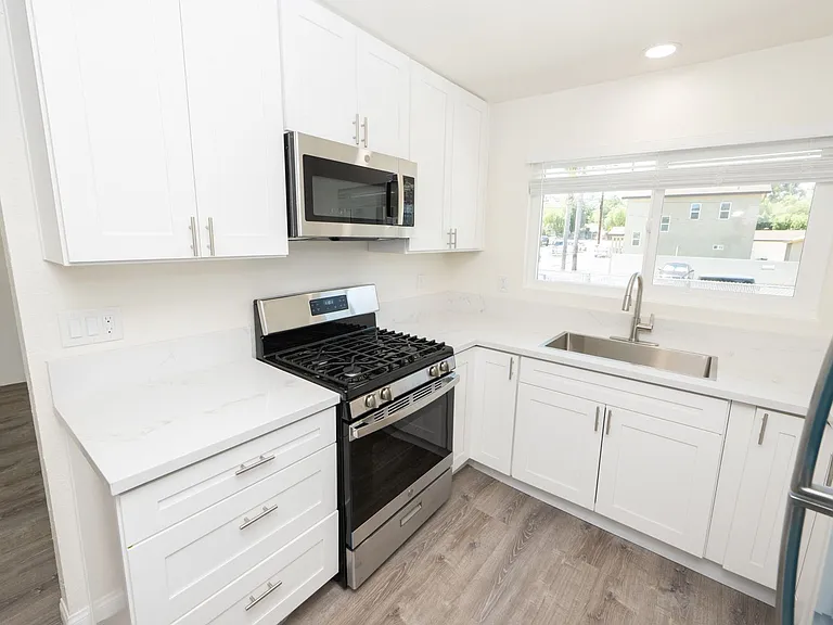 3628 S Cordoba Ave — Photo 4