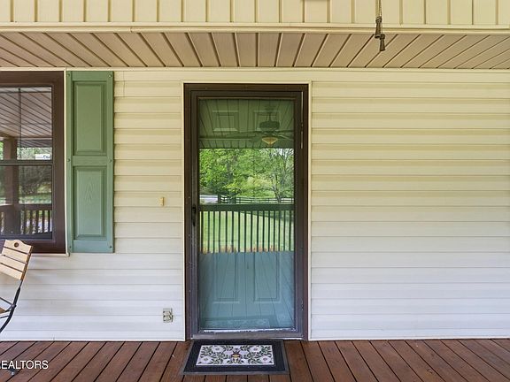 4th image of 1835 Wilson Rd