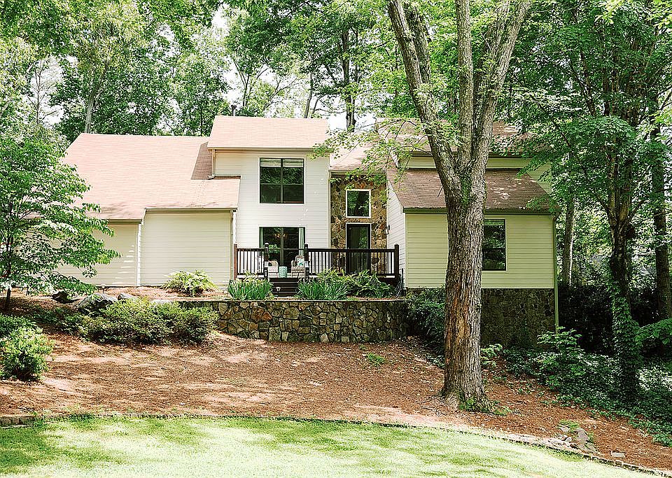 1st image of 4422 Oak Ln