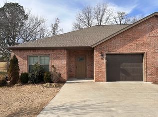 312 S Neal St #1-2, Prairie Grove, AR 72753