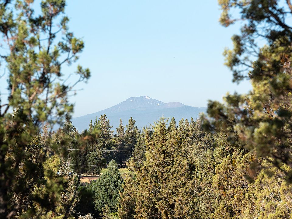 1st image of 64121 Old Bend Redmond Hwy