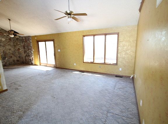 5th image of 2341 Hess Dr