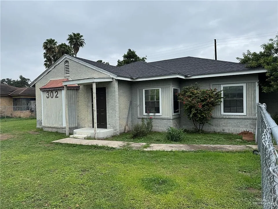 302 W Sam Houston Blvd
