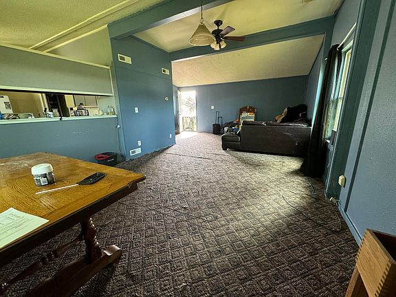 4th image of 20 Clubhouse Dr