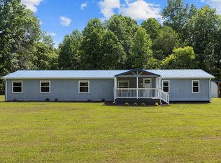 633 Friendship Acres Dr, Ashland City, TN 37015