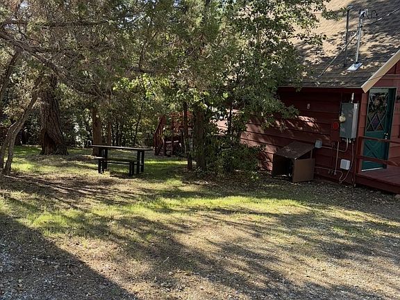 3rd image of 230 Sunset Ln