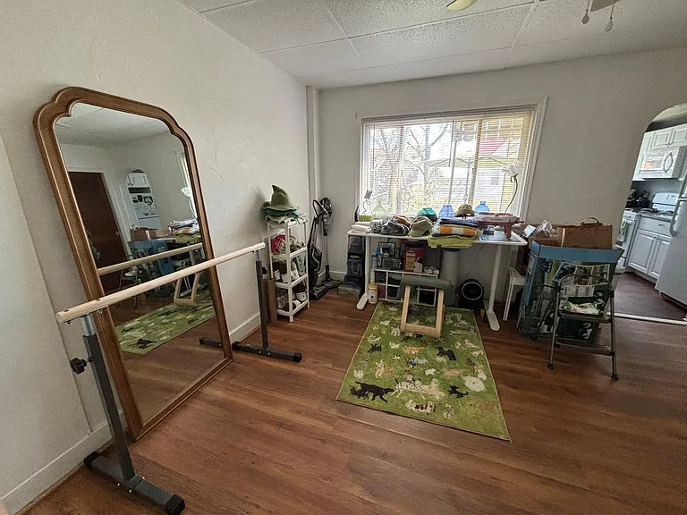 1615 Sterling St — Photo 10