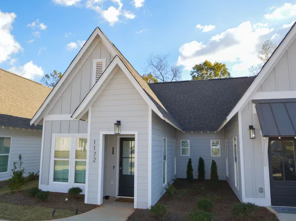 1172 Burrow Cir, Opelika, AL
