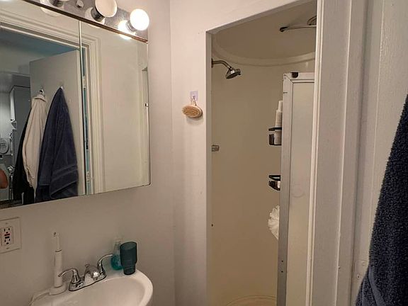 4th image of 219 W 80th St APT 3A