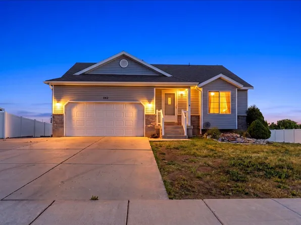 1142 E 1350 S, Clearfield, UT 84015