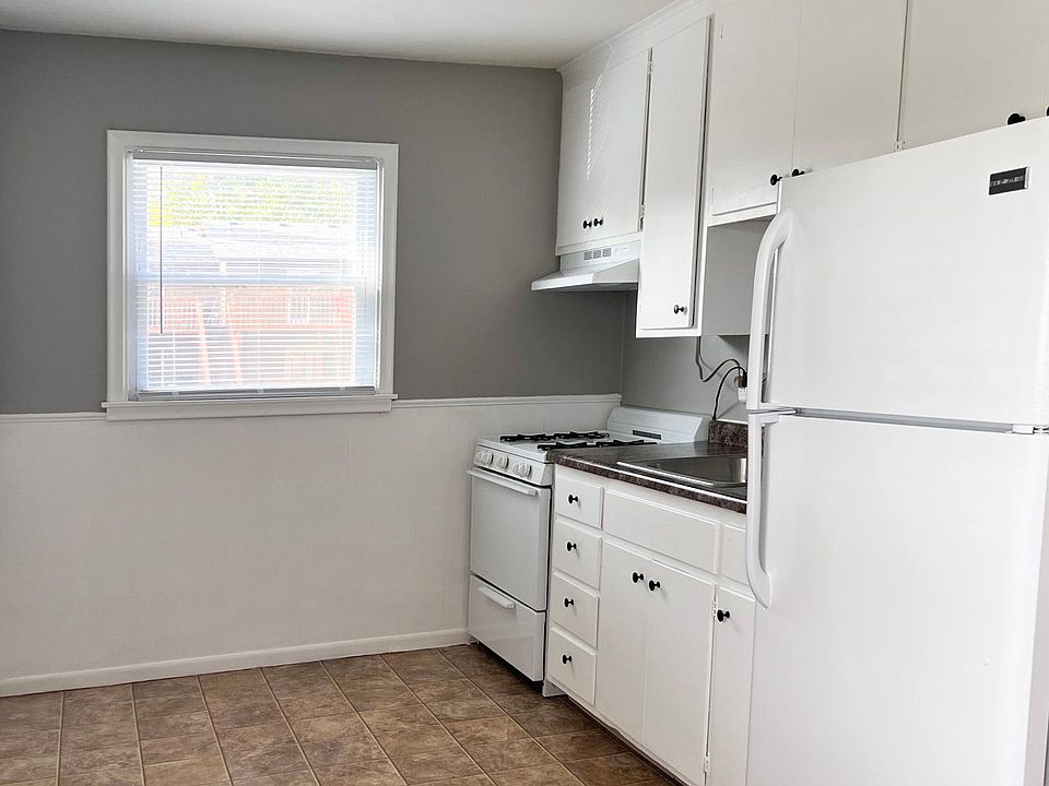Bright Galley Kitchen with lots of storage
