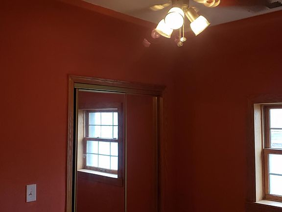 5th image of 4428 W Lisbon Ave
