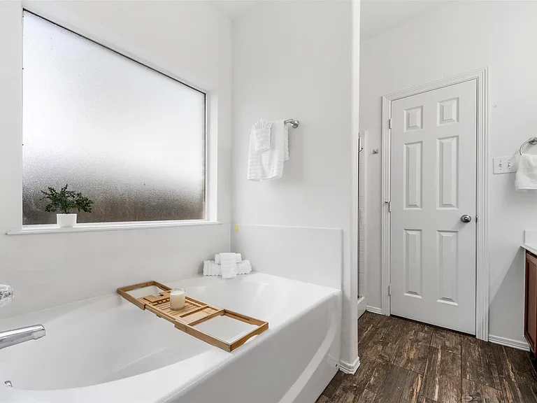 6742 Durango Creek Dr — Photo 17