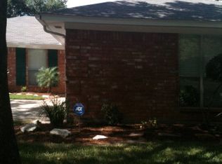 713 Noreda St, Angleton, TX 77515