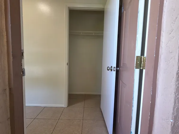 145 Pinellas Way N APT 6, Saint Petersburg, FL 33710